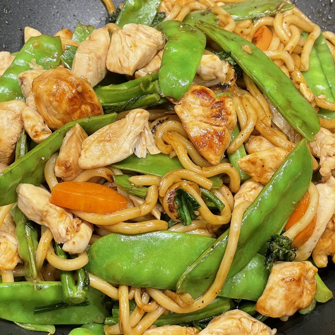 Black Pepper Stir Fried Udon